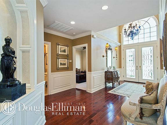 2nd image of 375 Altessa Blvd