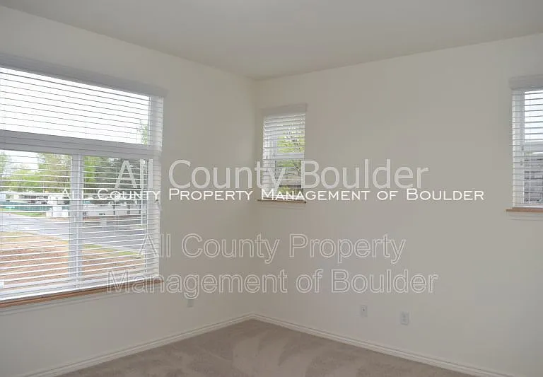 1305 Kestrel Ln #B — Photo 10