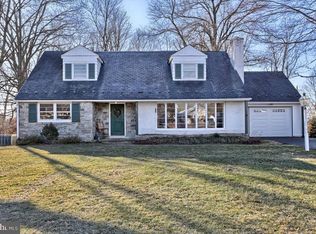 813 Hillaire Rd, Lancaster, PA 17601