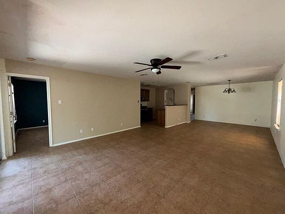 4th image of 17414 College Port Dr