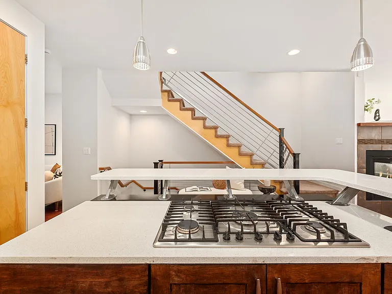 2155 S Logan St #2155 — Photo 14