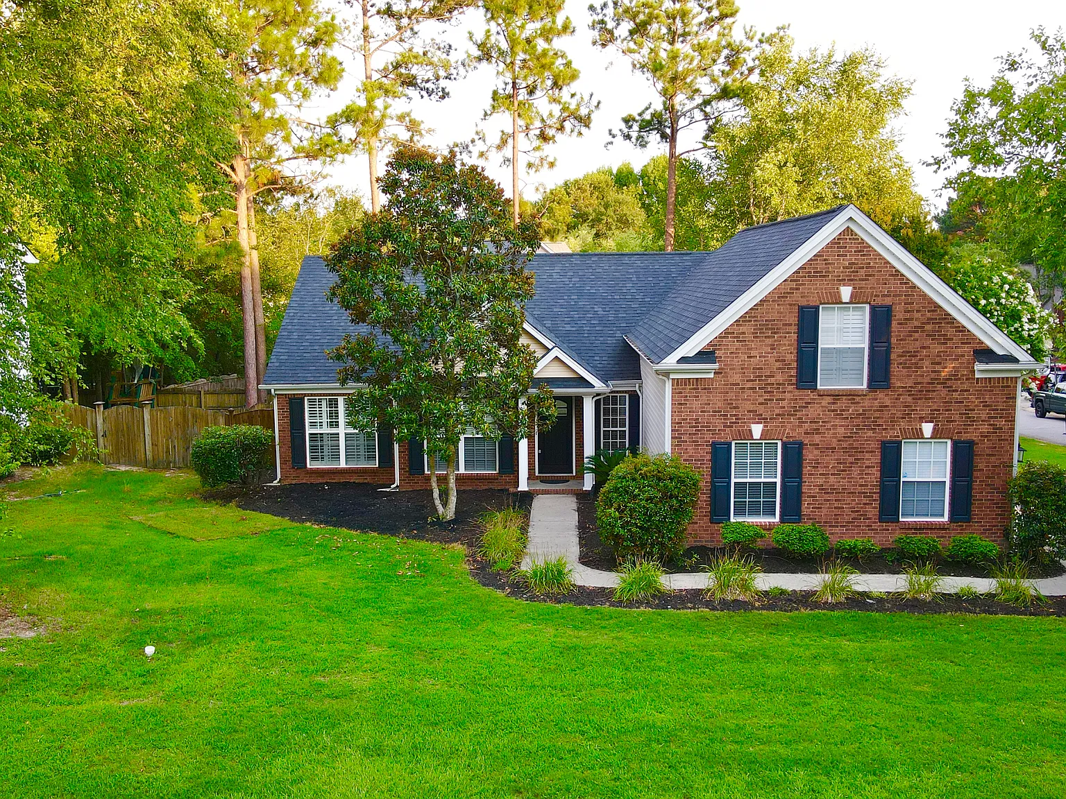 Tayser Rental — Photo 1