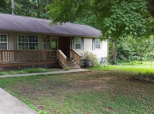 229 Rainbow Dr, Tullahoma, TN 37388