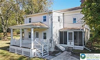2nd image of 3331 Walnut St