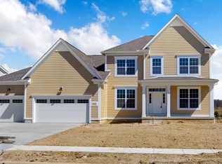 8090 Garden Dr, Pickerington, OH 43147