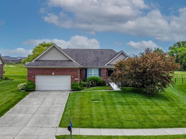 630 E Brooke Dr, Monroe, OH 45050