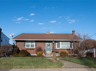 511 N 3rd St, Emmaus, PA 18049