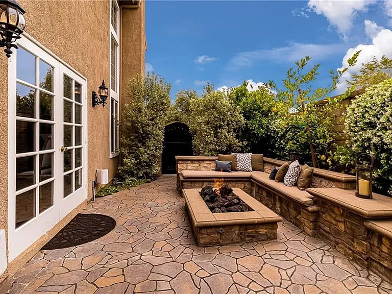 21832 Caminito Dr — Photo 22