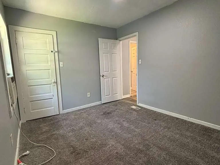 4209 Flora Ave — Photo 5