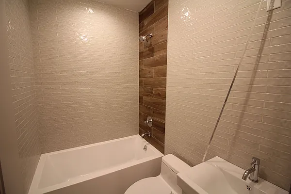 Rented by Nooklyn NYC LLC | media 37