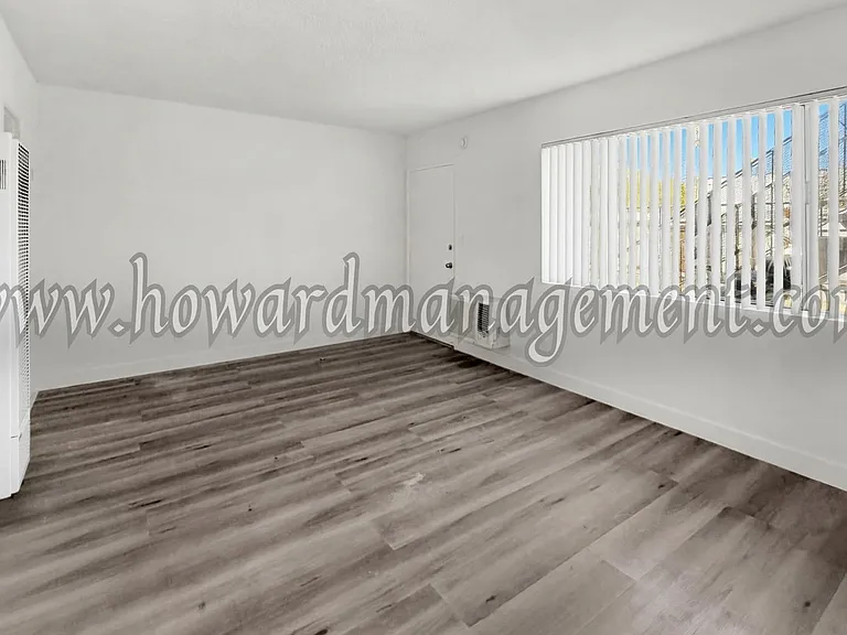 7259 Jordan — Photo 3