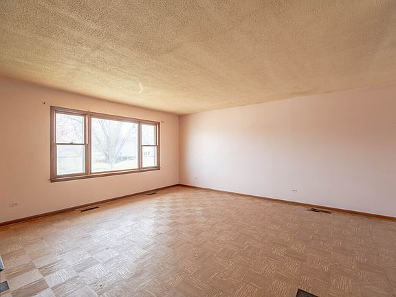 2nd image of 7440 East Ave