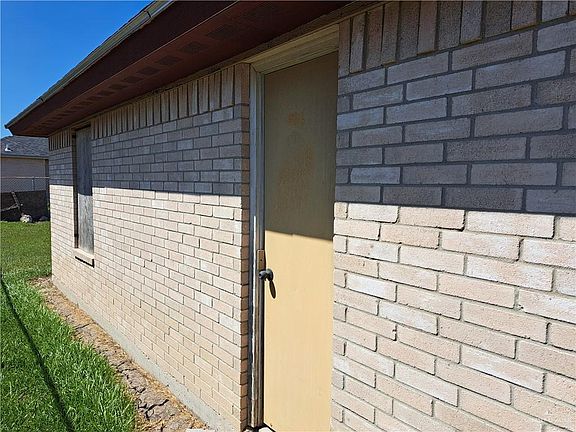 4th image of 6993 Los Lobos Dr