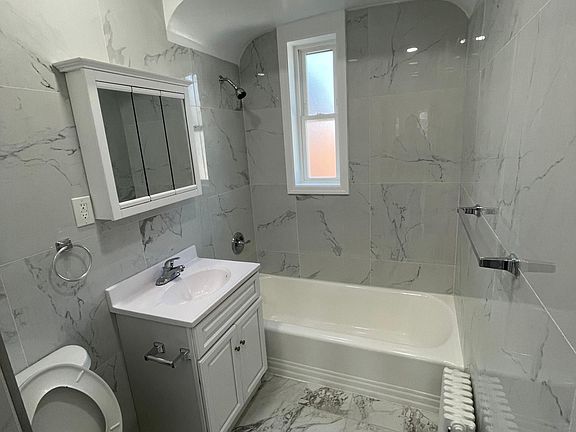 2nd image of 643 Crawford Ave #1