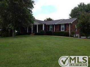 138 Saint Andrews Dr, Hendersonville, TN 37075