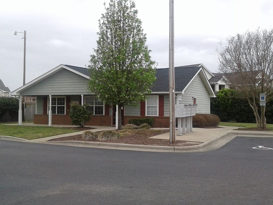 2nd image of 1714 Lipscomb Rd E #1
