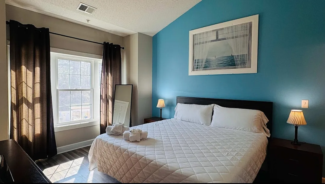 2 bed, 1050 sqft, $2,300 — Photo 2