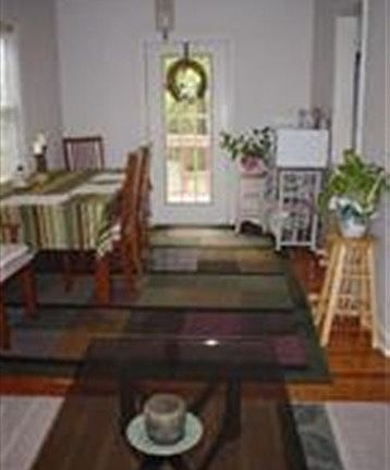 5th image of 533 Collins Dr