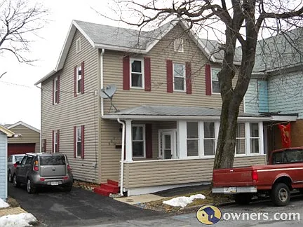 507 E Pine St photo 1