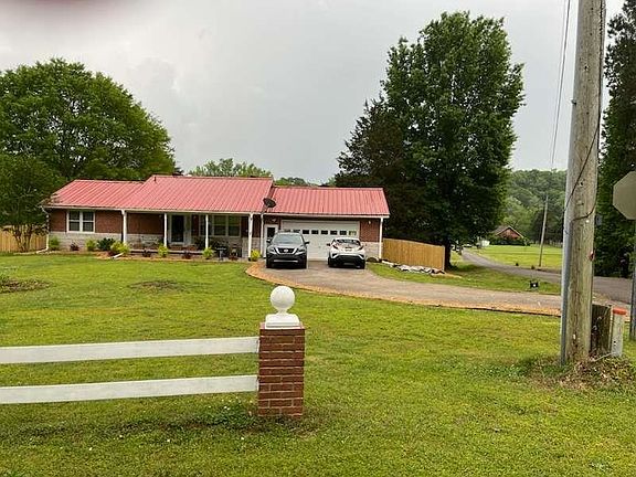 3rd image of 15 Hammond Dr