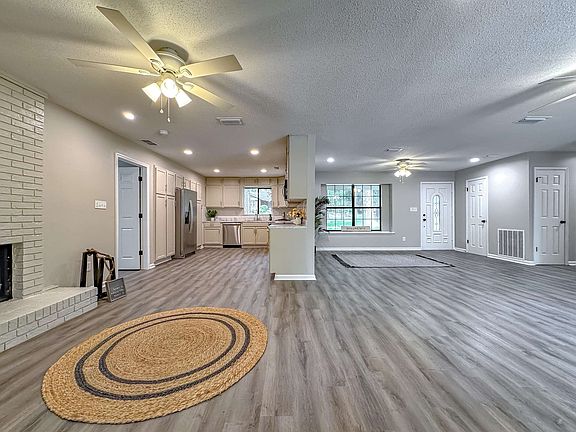5th image of 3434 Treaty Oak Trl