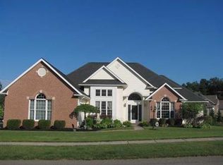 6207 Cobblestone Dr, Erie, PA 16509