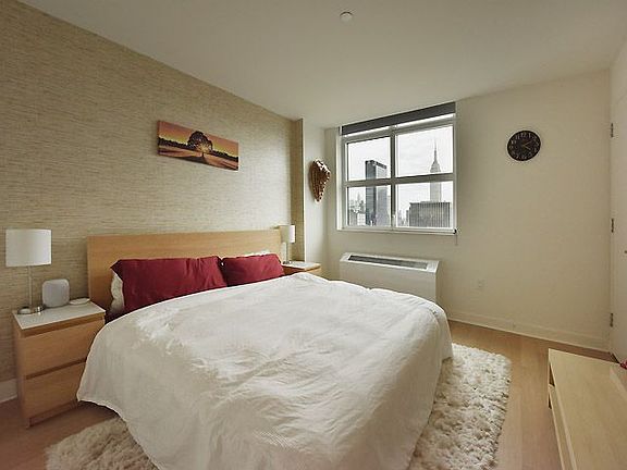2nd image of 500 W 30th St APT 31M