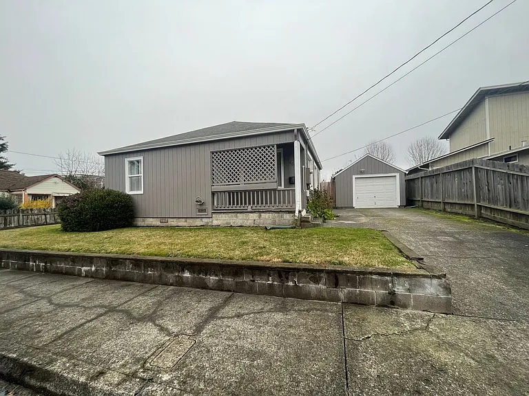 4055 Williams St — Photo 7