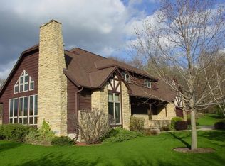 13390 Spring Valley Rd, Fennimore, WI 53809