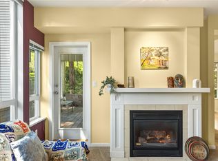 5685 Edgewater Ln #111, Nanaimo, BC V9T6K3