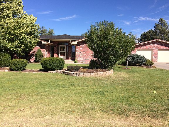 5th image of 934 Trim Ave