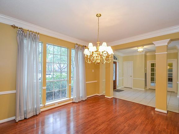 4th image of 4307 Oak Trail Ct