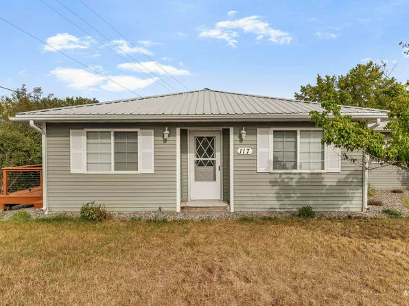 117 Lafayette Ave, Salmon, ID 83467