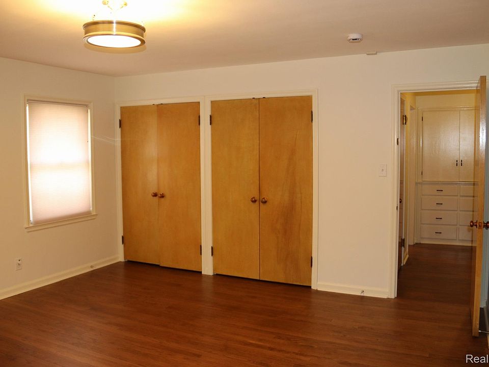 18147 Melrose Ave, photo 24
