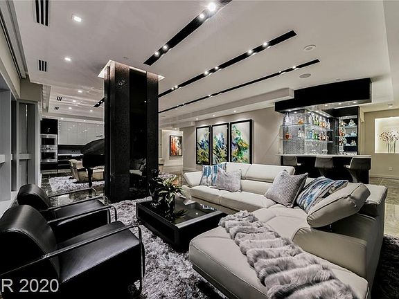 3rd image of 4471 Dean Martin Dr #4407