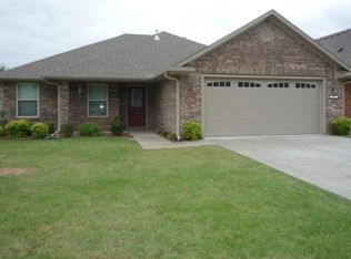 8809 Gracie Ln, Fort Smith, AR 72916