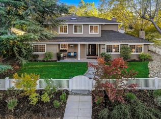 580 Camellia Way, Los Altos, CA 94024