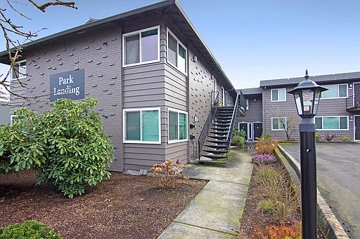 Park Landing — Photo 4