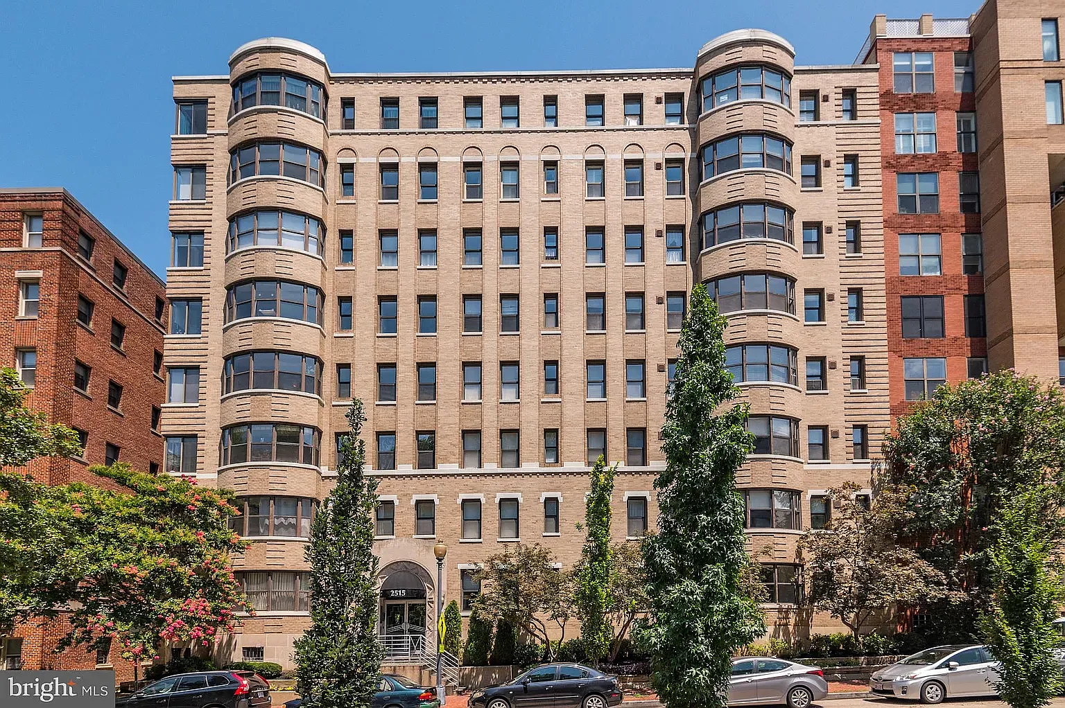 2515 K St NW APT 612 photo 1