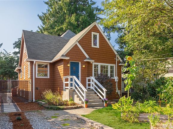2nd image of 11739 26th Ave NE