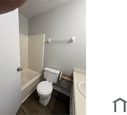 2796 Coventry Grn SE — Photo 23
