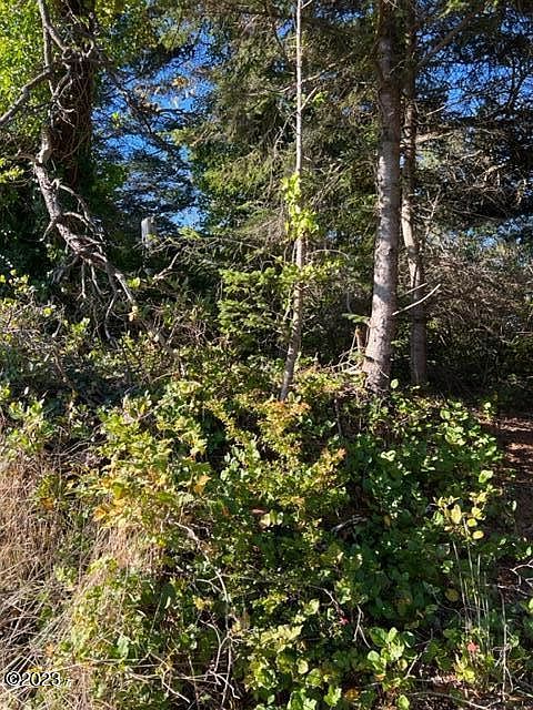 2nd image of Tl 5300 Nw Mast Ave
