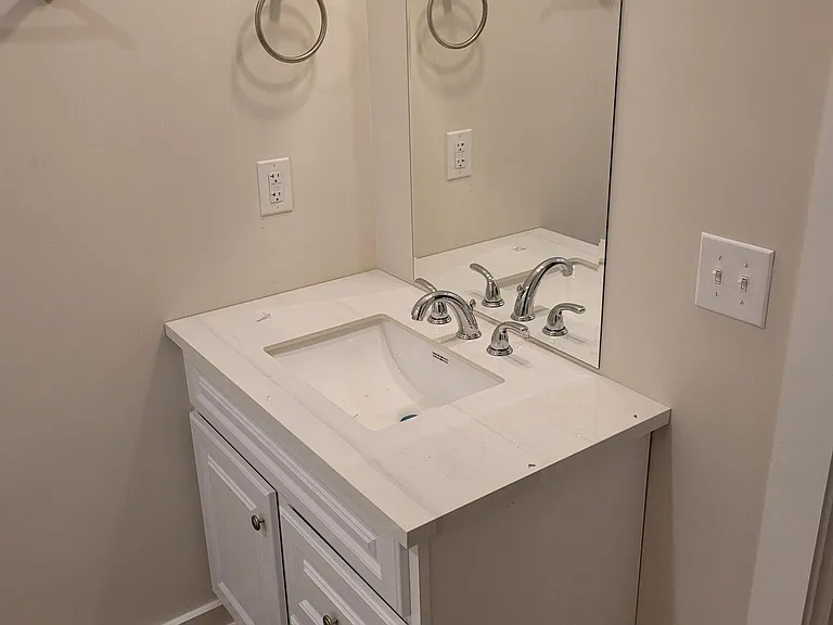 392 Stephanie Dr — Photo 11