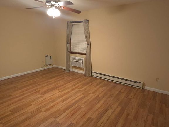 5th image of 26 Park Ave APT B21