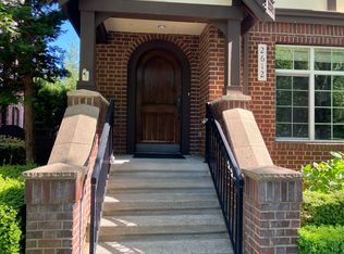 2612 NE Park Dr, Issaquah, WA 98029