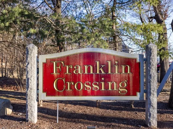 410 Franklin Crossing Rd Unit 410, Franklin, MA 02038