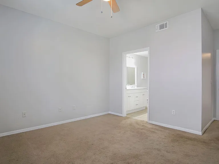 5002 Mangrove Aly #8102 — Photo 14
