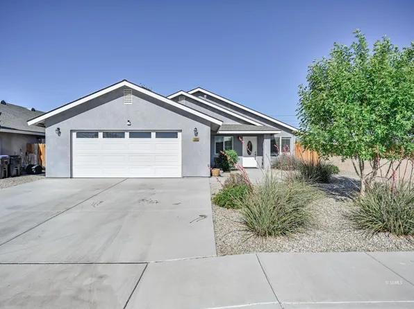 1005 S Yorktown St, Ridgecrest, CA 93555