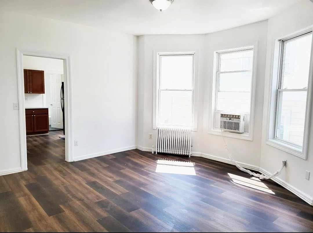 51 Madeline Ave — Photo 3