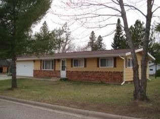 941 Cleveland St, Shawano, WI 54166